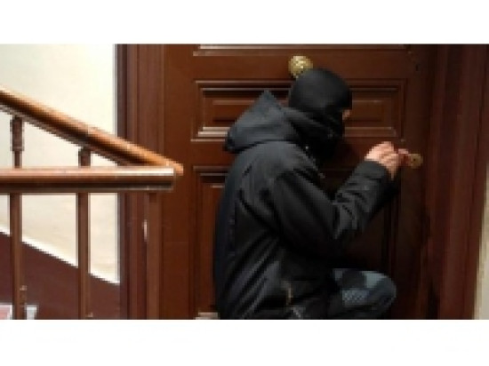 Lyon : une petite centaine de cambriolages à son actif ! Lyon : une petite centaine de cambriolages à son actif !