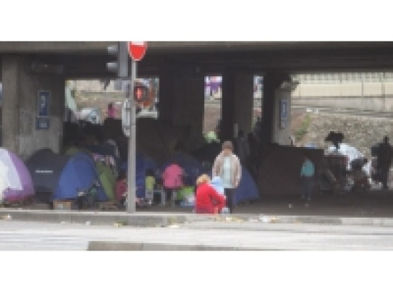 Camp d'Albanais à Perrache : le FN demande à Broliquier de les rejoindre dans leur "combat" Camp d'Albanais à Perrache : le FN demande à Broliquier de les rejoindre dans leur "combat"
