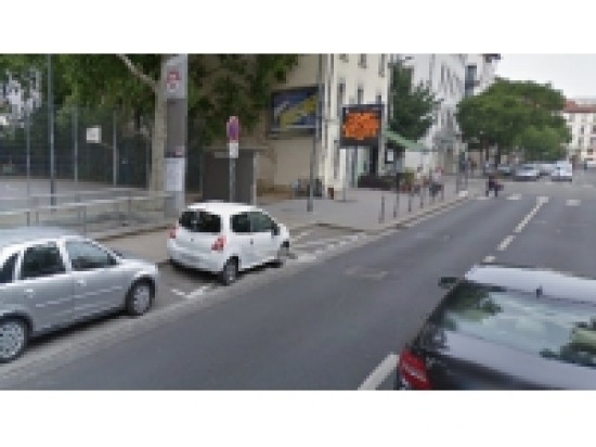 Lyon 9e : une partie de la rue Sergent Michel Berthet coup&eacute;e en raison d'une canalisation d'eau cass&eacute;e