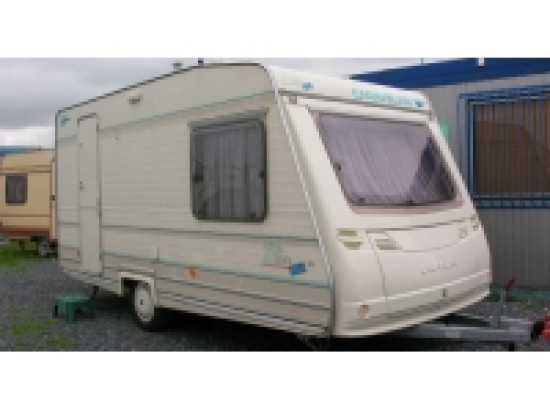 Lyon 7e : environ cinquante caravanes stationn&eacute;es sur le parking Amp&egrave;re