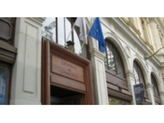 Une charte en faveur de l'apprentissage signée à Lyon Une charte en faveur de l'apprentissage signée à Lyon