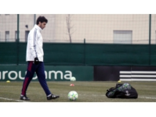 OL : Pas de nouvelle opération pour Grenier OL : Pas de nouvelle opération pour Grenier