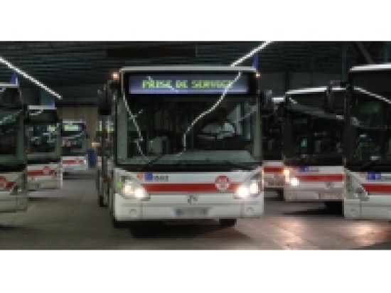 Les lignes Pleine Lune suspendues cet &eacute;t&eacute;