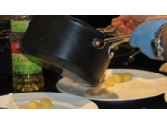 Un Lyonnais en course pour le titre de meilleur pâtissier de France Un Lyonnais en course pour le titre de meilleur pâtissier de France