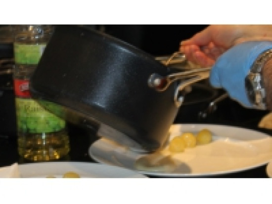 Championnat de France du dessert : le lyonnais Jérémie Gressier à la seconde place Championnat de France du dessert : le lyonnais Jérémie Gressier à la seconde place