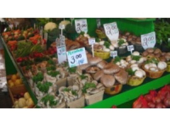 Marché de Grandclément : les forains manifestent Marché de Grandclément : les forains manifestent