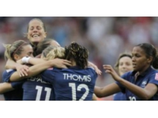 Foot féminin : les bleues s'impose face au Pays de Galles Foot féminin : les bleues s'impose face au Pays de Galles