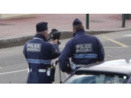 Un chauffard lyonnais arrêté sur la route de l'Espagne Un chauffard lyonnais arrêté sur la route de l'Espagne