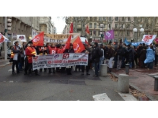 200 salariés des établissements dépendant de la FEHAP manifestent à Lyon 200 salariés des établissements dépendant de la FEHAP manifestent à Lyon