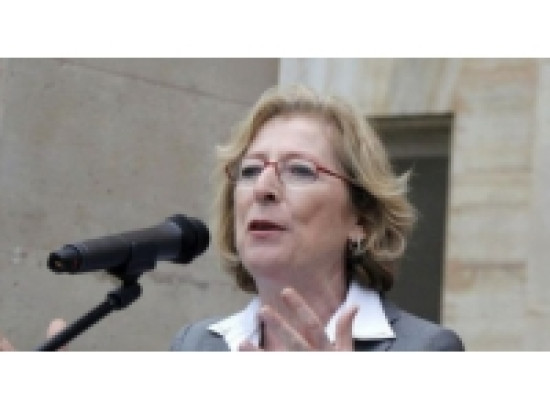 Geneviève Fioraso inaugure un nouveau centre de recherches à Villeurbanne