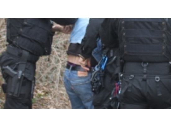 Un cambrioleur présumé interpellé à la sortie du lycée Un cambrioleur présumé interpellé à la sortie du lycée