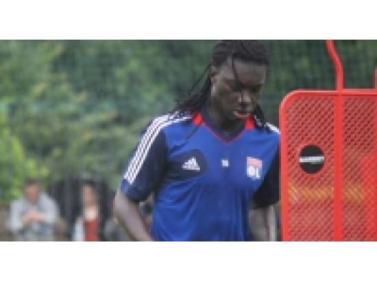 OL : et si Bafé Gomis prenait la direction de Newcastle ? OL : et si Bafé Gomis prenait la direction de Newcastle ?