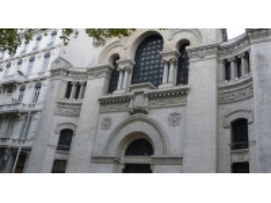 Religion : Manuel Valls participera au 1er synode d'une nouvelle &eacute;glise n&eacute;e &agrave; Lyon