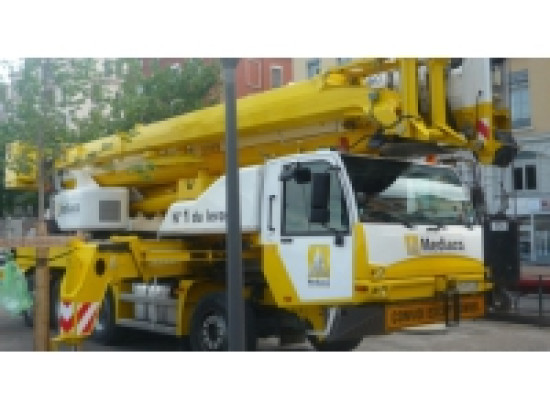 Lyon : un &eacute;chafaudage menace de s'effondrer &agrave; Fourvi&egrave;re