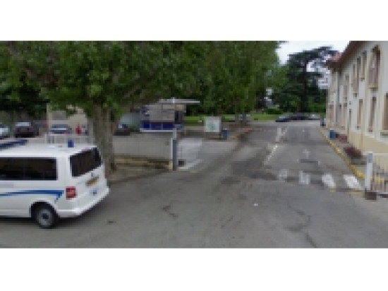 Le personnel de l'h&ocirc;pital Henry Gabrielle interpelle Marisol Touraine avant sa venue &agrave; Lyon