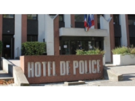 Une vaste escroquerie aux virements bancaires mise à jour à Lyon et en Rhône-Alpes Une vaste escroquerie aux virements bancaires mise à jour à Lyon et en Rhône-Alpes