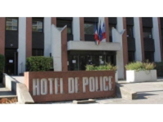 Vénissieux : L'employée de pharmacie rencardait les malfaiteurs Vénissieux : L'employée de pharmacie rencardait les malfaiteurs