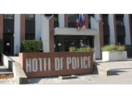 Un détenu de la prison de Saint-Quentin-Fallavier retrouvé blessé par balles en Saône-et-Loire Un détenu de la prison de Saint-Quentin-Fallavier retrouvé blessé par balles en Saône-et-Loire