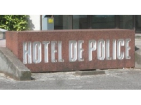 Un adolescent de 18 ans suspecté de 4 cambriolages à Vaulx-en-Velin Un adolescent de 18 ans suspecté de 4 cambriolages à Vaulx-en-Velin