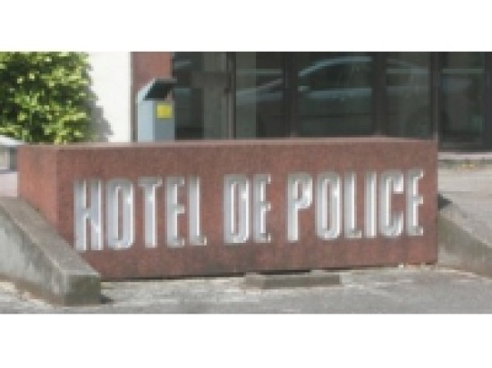 Lyon : il récupère sa voiture à la fourrière et prend la fuite Lyon : il récupère sa voiture à la fourrière et prend la fuite