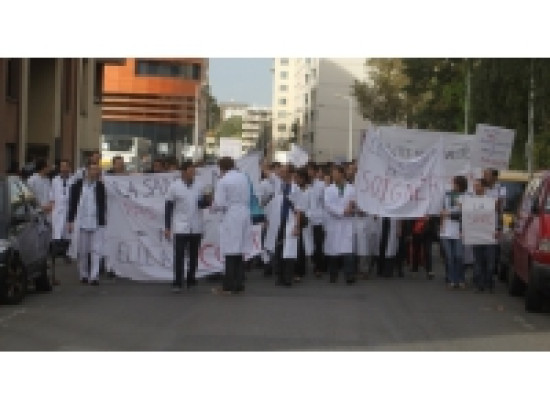 200 internes en médecine dans les rues de Lyon mercredi 200 internes en médecine dans les rues de Lyon mercredi