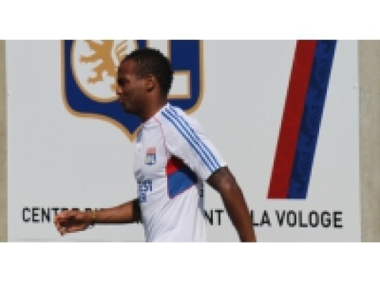 OL : Briand indisponible un mois