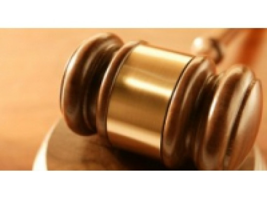 Lyon : trois mois de prison avec sursis pour avoir jet&eacute; une pierre sur des policiers