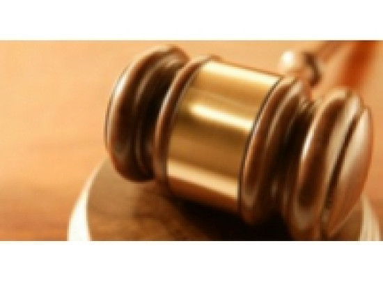 Agressée par son conjoint, elle saute par la fenêtre et se casse le nez Agressée par son conjoint, elle saute par la fenêtre et se casse le nez