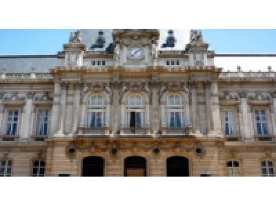 La pr&eacute;fecture du Rh&ocirc;ne r&eacute;compens&eacute;e pour son accueil du public