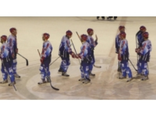Le LHC gagne et inaugure la patinoire du Palais des sports Le LHC gagne et inaugure la patinoire du Palais des sports