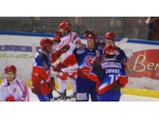 Play-offs : le Lyon Hockey Club prend la direction de la finale