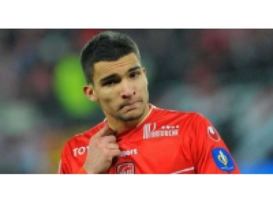 L'OL a ciblé un jeune défenseur pour le prochain mercato L'OL a ciblé un jeune défenseur pour le prochain mercato