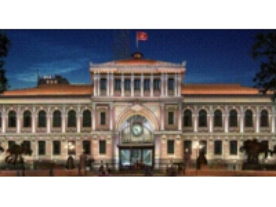 Lyon met en lumière la Poste Centraled'Hô-Chi-Minh Ville au Vietnam Lyon met en lumière la Poste Centraled'Hô-Chi-Minh Ville au Vietnam