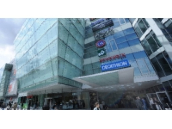 Lyon : armé d'un sabre, il frappe un policier Lyon : armé d'un sabre, il frappe un policier