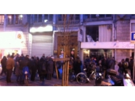 Le Front de Gauche manifeste devant les locaux du PS du Rh&ocirc;ne