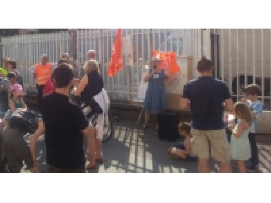 Faible mobilisation contre la réforme des rythmes scolaires à Lyon