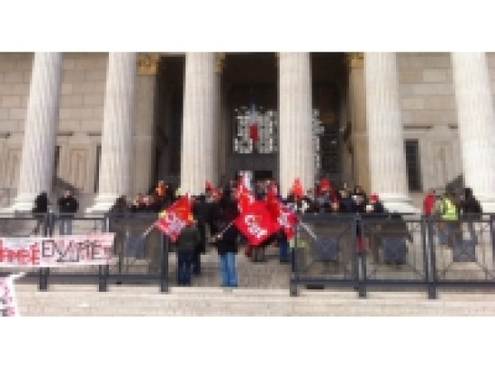 Blocage de trains &agrave; Chamb&eacute;ry : les manifestants jug&eacute;s en appel &agrave; Lyon