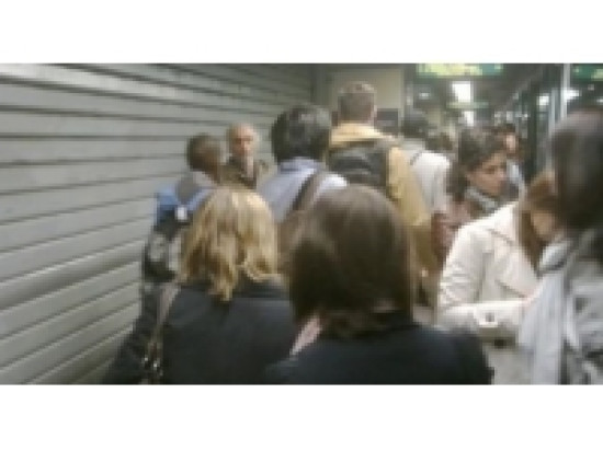 La station de métro Gerland évacuée à cause d'un colis suspect La station de métro Gerland évacuée à cause d'un colis suspect