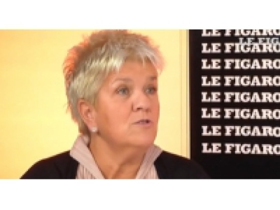 La Lyonnaise Mimie Mathy r&eacute;pond &agrave; Eddy Mitchell et d&eacute;fend les Enfoir&eacute;s
