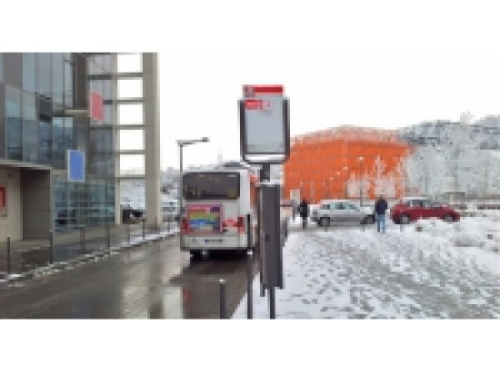 Neige : encore une quinzaine de lignes de bus perturb&eacute;es dans le Grand Lyon