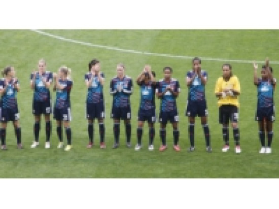 L'OL Féminin écrase Hénin-Beaumont au premier jour de D1 (4-0) L'OL Féminin écrase Hénin-Beaumont au premier jour de D1 (4-0)