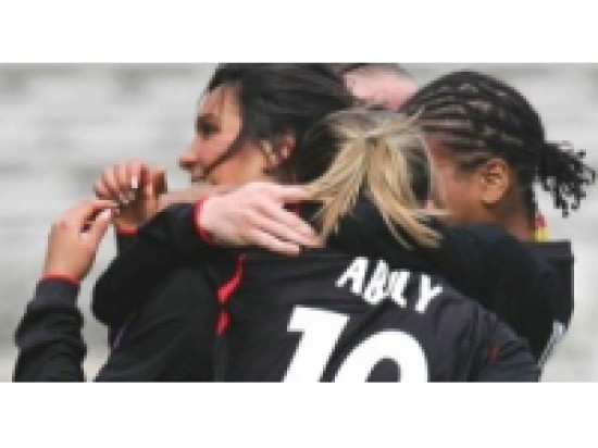 L'OL Féminin s'impose face à Arras (3-2) L'OL Féminin s'impose face à Arras (3-2)