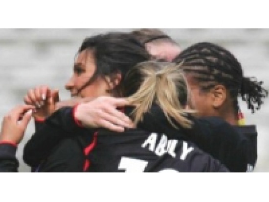 Beau succès pour l'OL Féminin contre Montpellier (6-2) Beau succès pour l'OL Féminin contre Montpellier (6-2)