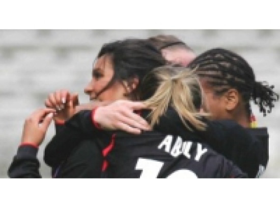 Place au championnat pour les filles de l'OL