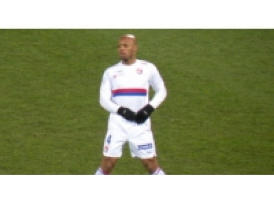 L'ancien lyonnais Jean-Alain Boumsong est sans club L'ancien lyonnais Jean-Alain Boumsong est sans club