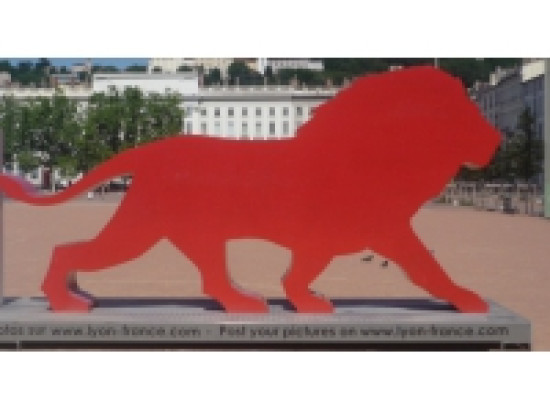 La sculpture OnlyLyon de retour devant Eurexpo