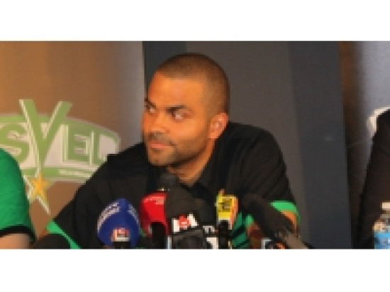 Tony Parker nouveau visage de l'entreprise lyonnaise APRIL Tony Parker nouveau visage de l'entreprise lyonnaise APRIL