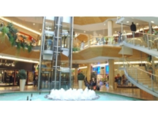 Le centre commercial de la Part-Dieu s'habille pour Noël Le centre commercial de la Part-Dieu s'habille pour Noël