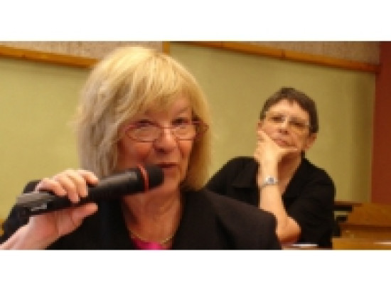 IVG : Pascale Crozon d&eacute;&ccedil;ue par "les attaques r&eacute;actionnaires" de l'UMP