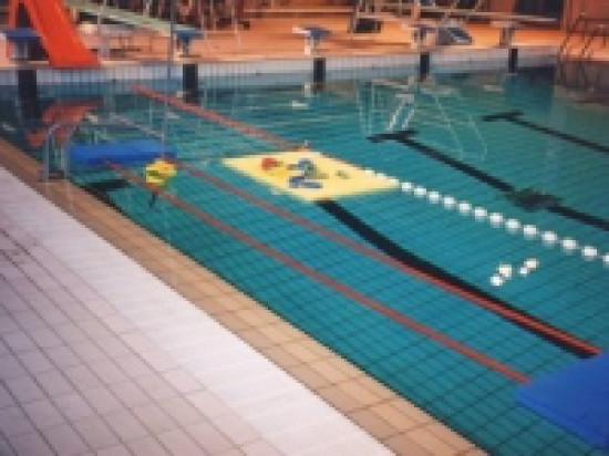 Un bébé se noie dans une piscine à Saint-Bonnet-de-Mure